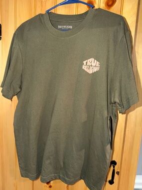 True Religion Men's Olive Green Logo T-Shirt-Size Small-NWT